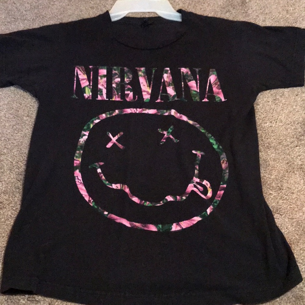 Nirvana tee